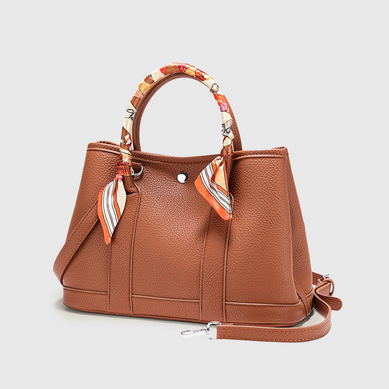 Dara Chic Leather Handbag