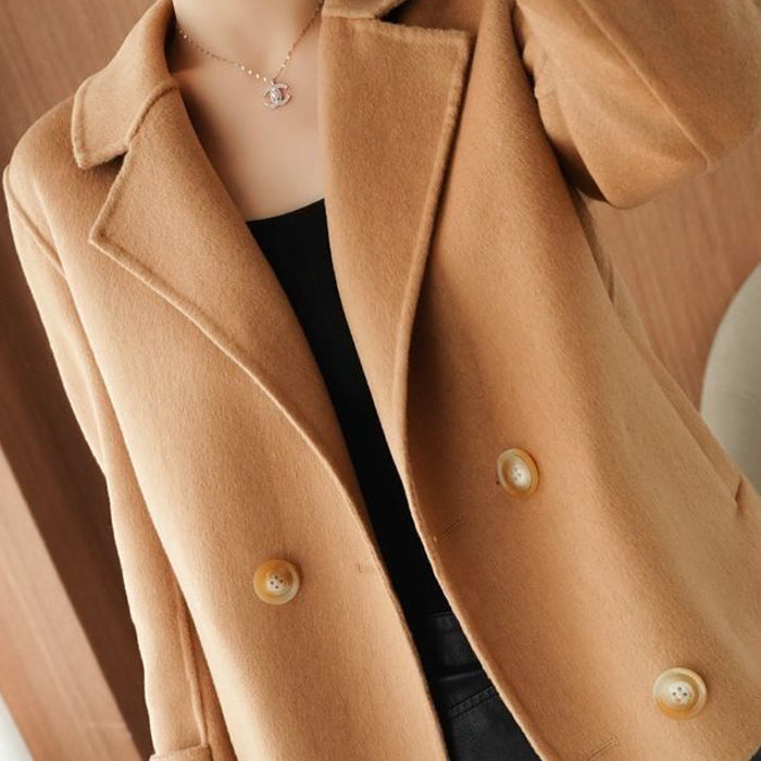 Lucille L'Élégance Executive Noblesse Coat