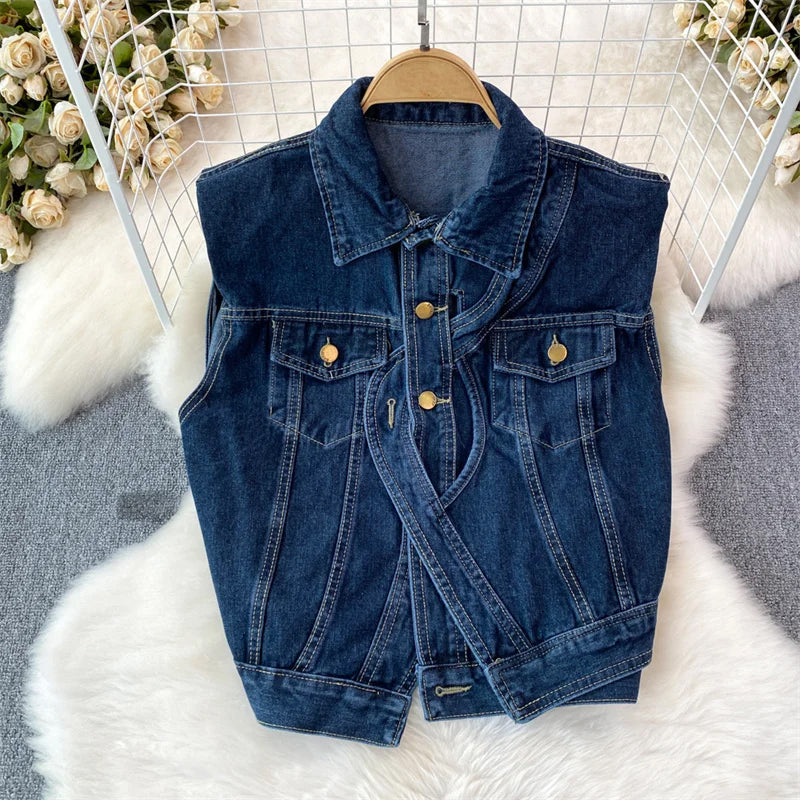 ClaireFemmeFrayedDenimVest_4.jpg