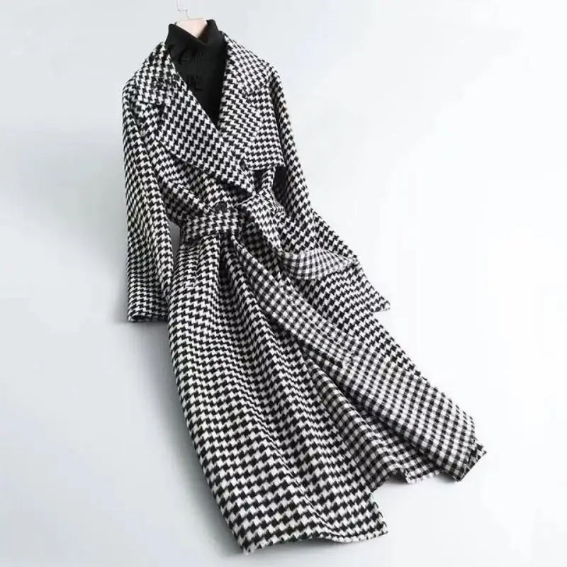 IsabellePlaidVintageCoat2.jpg