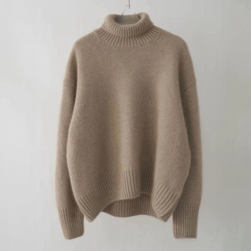 Zoe Soft Minimalistic Look Pullover